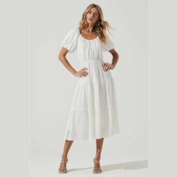 Astr Dresses & Skirts - ASTR the label Tiered Puff Sleeve Midi Dress Small Bridal Bachelorette Classic